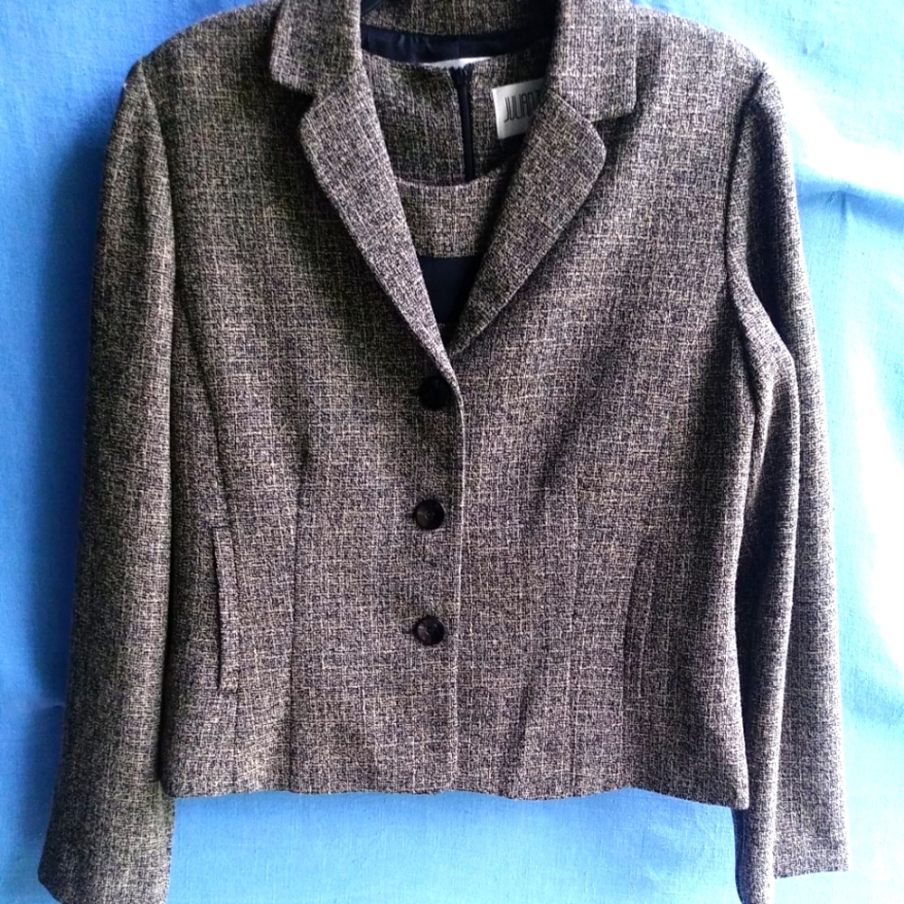 Julian Taylor 2 Piece Top with Blazer Size 12